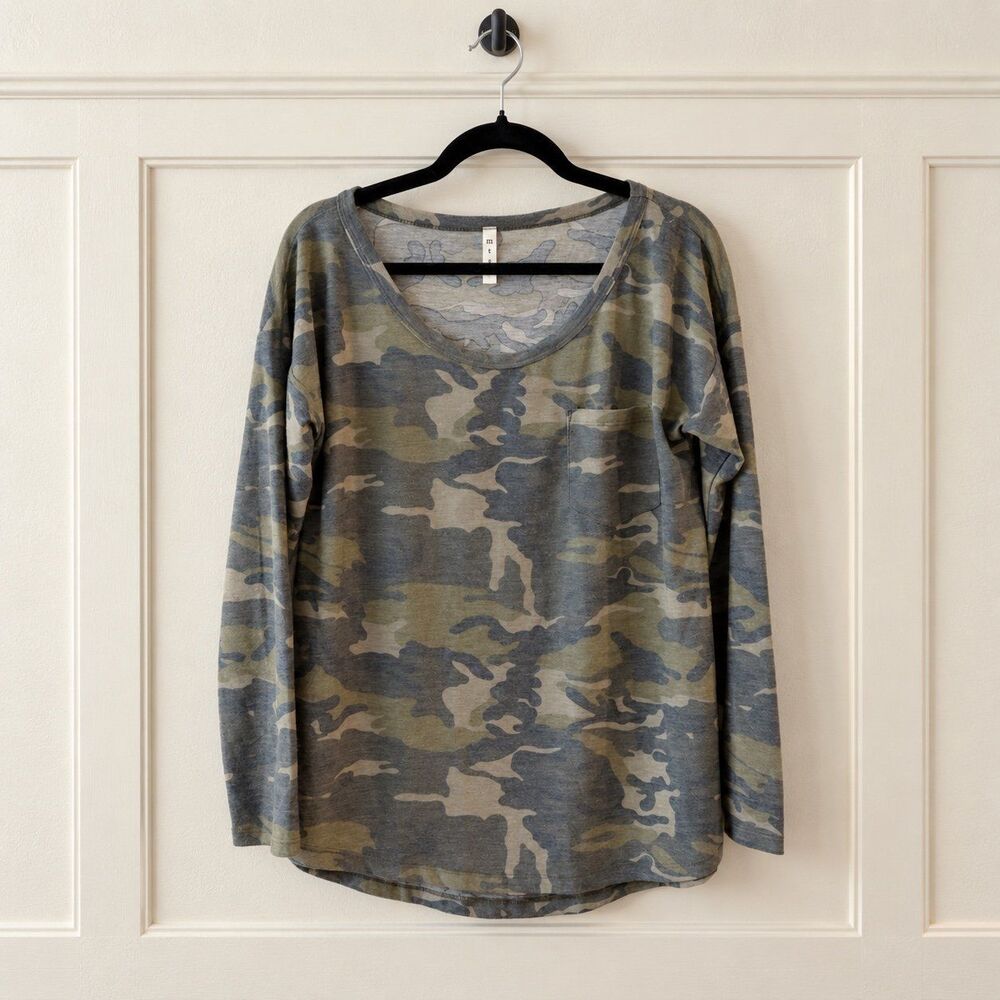 {MTS} camouflage long-sleeve pocket top, M
